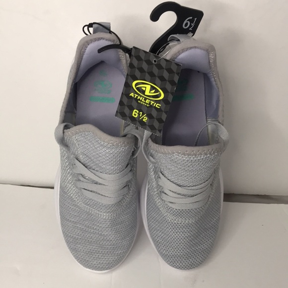 NWT Athletic Works Women's Comfort Trainers GRAY - Picture 8 of 9